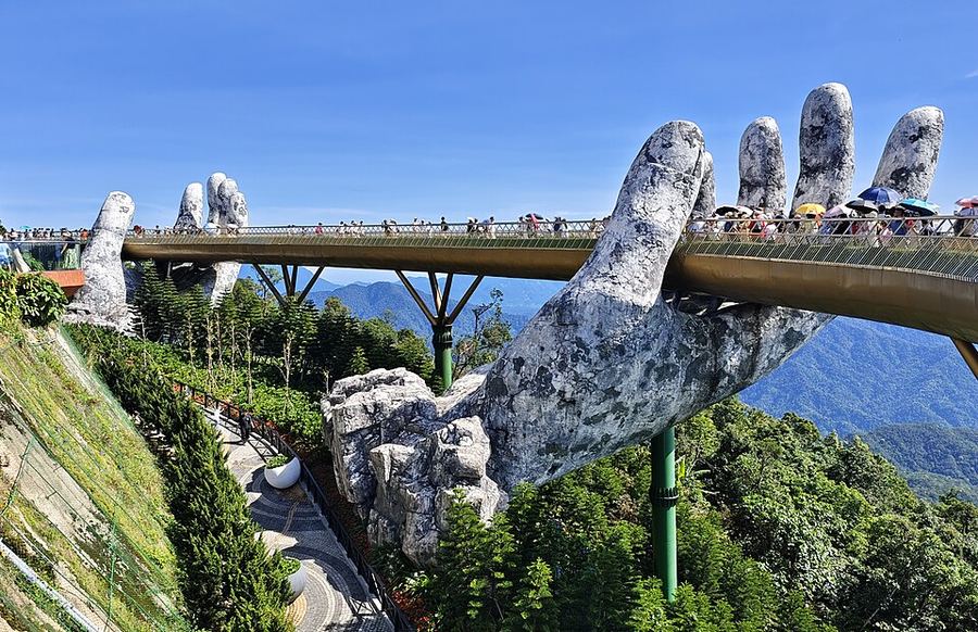 Ba Na Hills and the Golden Bridge